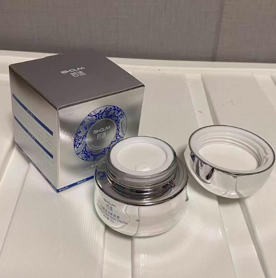 037655a1f7d8711b9f6bbbe684ac98f4b0eb1cc41f4e1a904d5cb6cf43e337bf