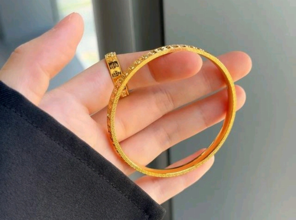 fb4fcec16c37134368230734215632dc47829590f1ecf5b43ab3b7a1c5465fd6