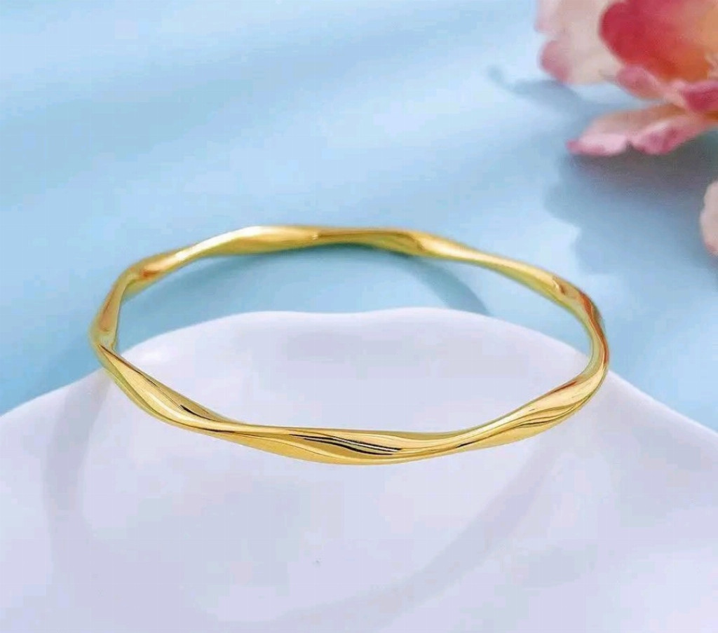 05f99571e359c42840bf667cfc8d75c47503e6f9e5b63e59c453f26a8deba89c