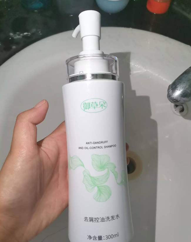 64e47731a812607a6889ecc950e8b1a05a10d66d0b7c3ef4b2221f0ede62e200