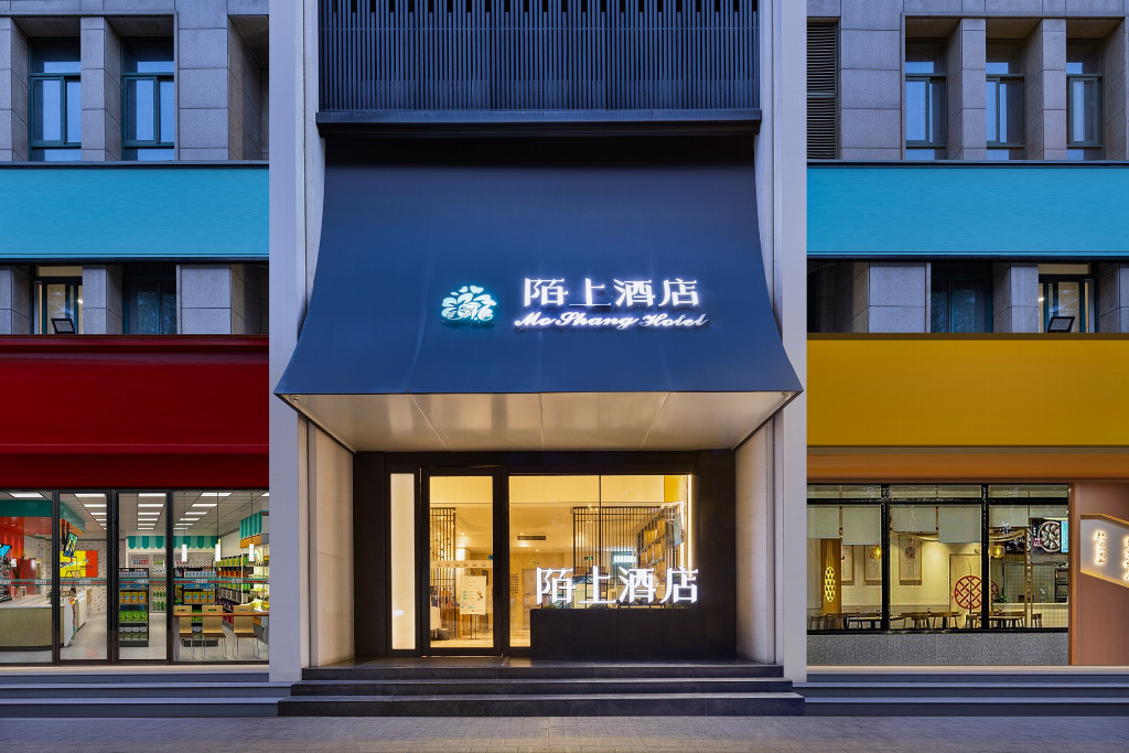 30b85b5b5430cf2d5a813bb03bbf3939f7012a196b881fd8582a43ddf58ead6a