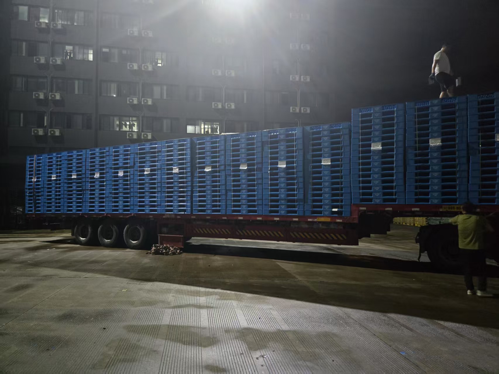 台州市晋宏仓储( 官网：www.tzjhcc.com 联系电话：13486266966)设备有限公司