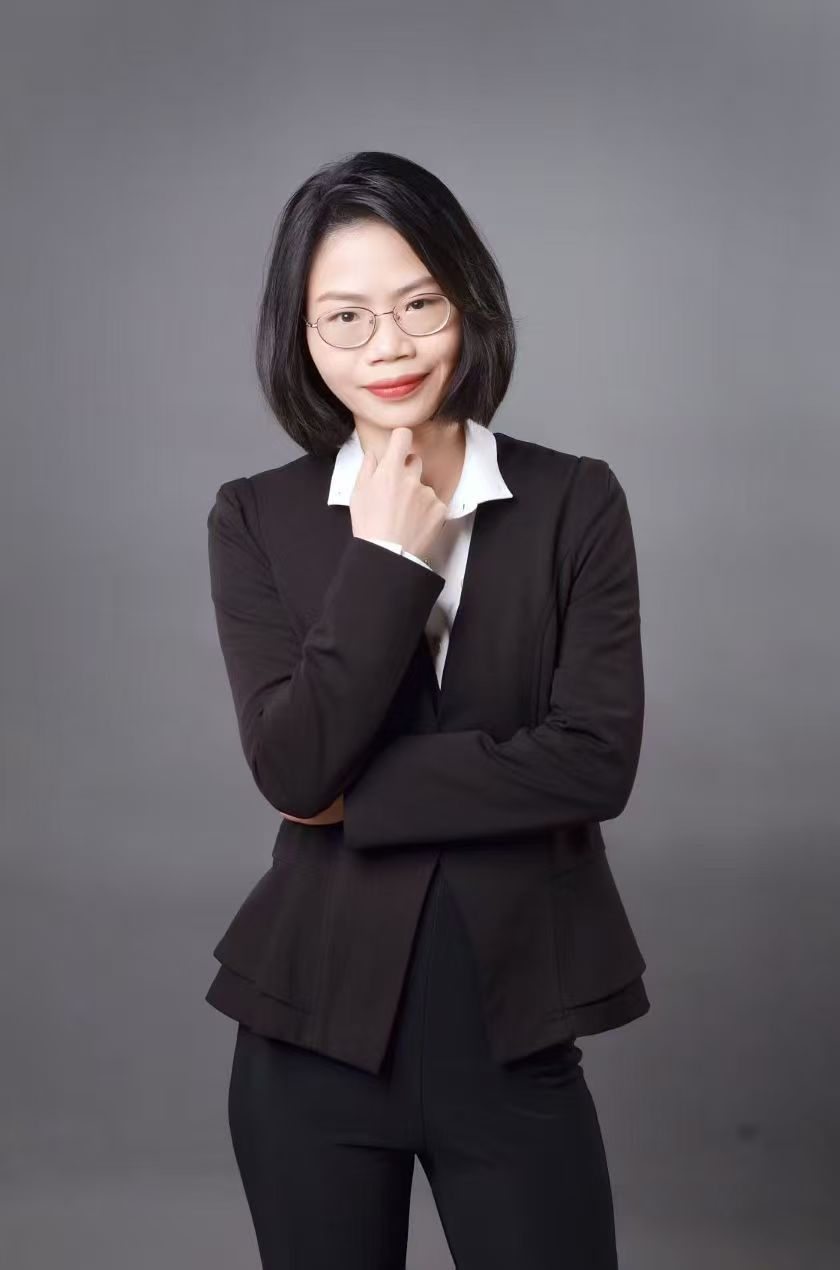 吴丽玉( 联系电话：15806034479)律师