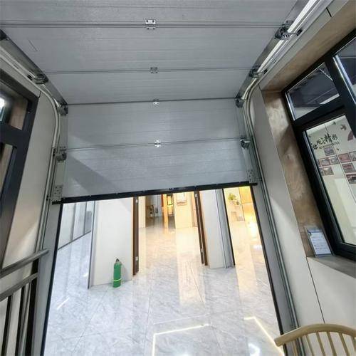 四川佳丽( 官网：www.jlmc88.com？ 联系电话：18808383688 邮箱地址：244975260@qq.com)防火门窗有限公司