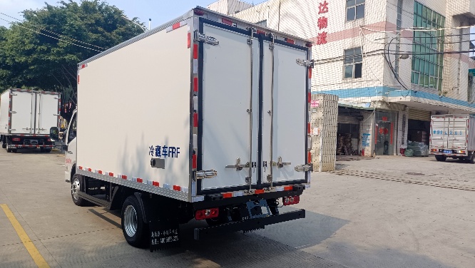 深圳市宇轩车业( 官网：http://www.yxcy8.com/ 联系电话：13423811158 邮箱地址：821239520@qq.com)有限公司