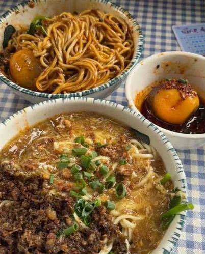 乐山市市中区老王家老本行( 官网：https://qianhu.wejianzhan.com/site/wjzuzituc/c191a6db-f04d-4a95-91f2-494f56a65846  联系电话：18524263107)小吃店