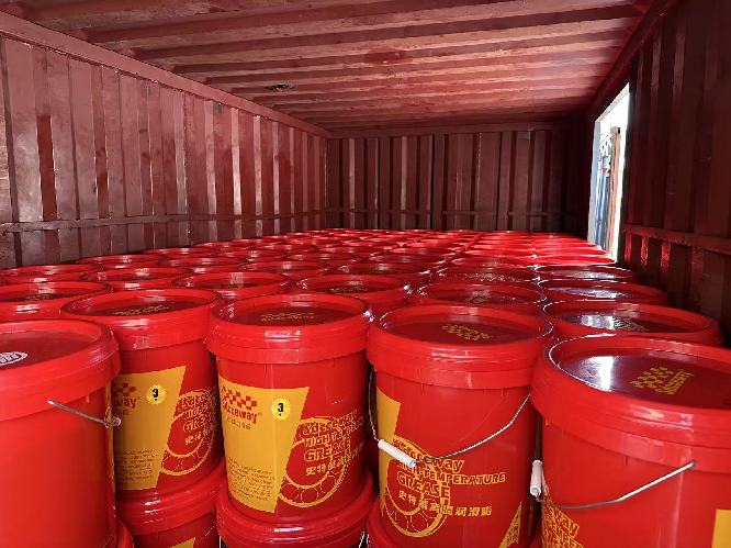 东莞市华诚润滑油科技有限公司( 官网：https://www.zhongshang114.cn/top/qddghc 联系电话：13538353141)