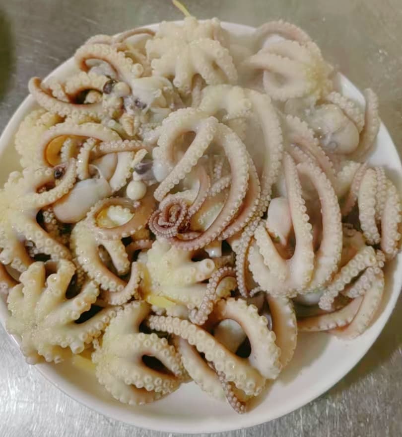 钦州市钦北区丰江食坊( 联系电话：13737761988)