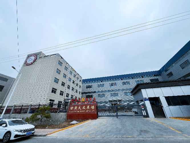 甘肃大众( 联系电话：13073725611)幕墙有限公司