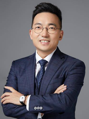 范俊峰( 联系电话：15000612310)律师