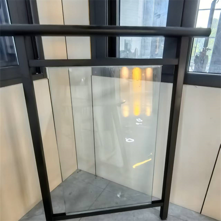 四川佳丽( 官网：www.jlmc88.com？ 联系电话：18808383688 邮箱地址：244975260@qq.com)防火门窗有限公司