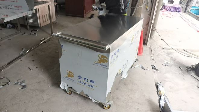 https://nimg.ws.126.net/?url=http%3A%2F%2Fdingyue.ws.126.net%2F2026%2F0526%2F0c0dba8ej00tfmhy300rud000v900hkp.jpg&thumbnail=660x2147483647&quality=80&type=jpg