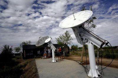 詹姆斯安东尼韦德红灯区<em>按摩</em> 专挑<em>越南</em>美女服