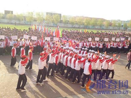 临城中学隆重举办2012年春季田径运动会-邢台
