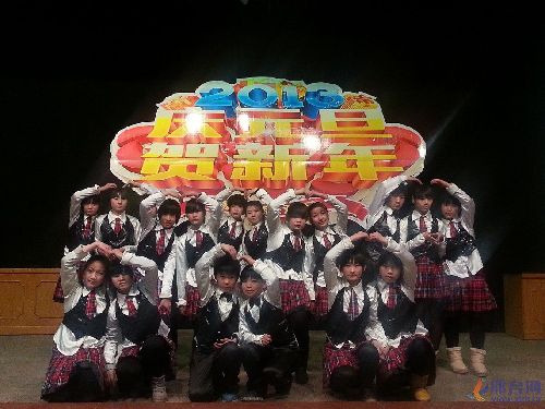 市八中手语节目《和你一样》参加校元旦联欢会