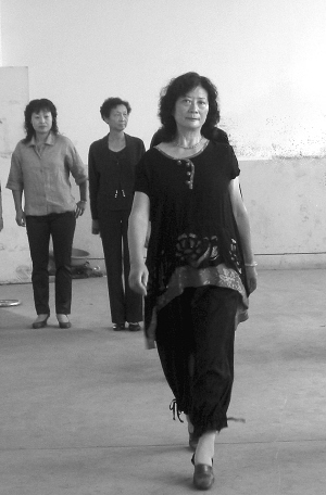 中老年人:炫在t型台_xtxcm.com