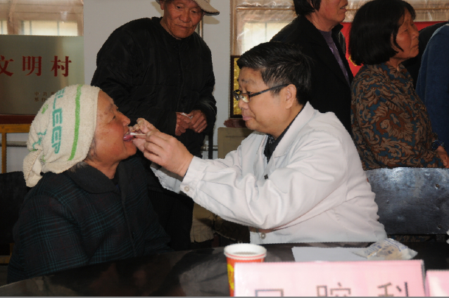 践行群众路线 关注百姓健康 BR 河北眼科医院