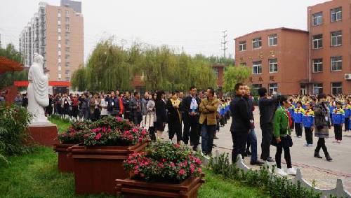 在学校文化建设中促进学校内涵发展--河北省第