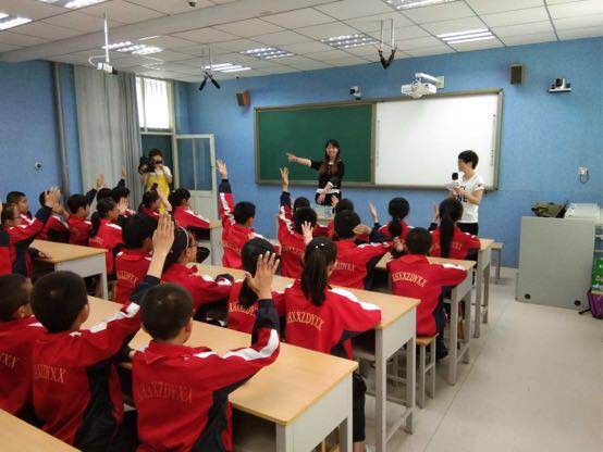 邢台新河:小学生零距离接触气象科普知识